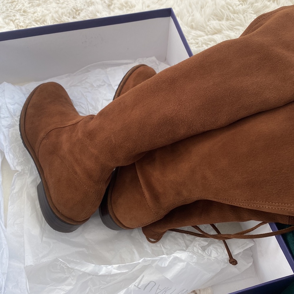 Stuart Weitzman lowland boots in walnut suede - Picture 8 of 13